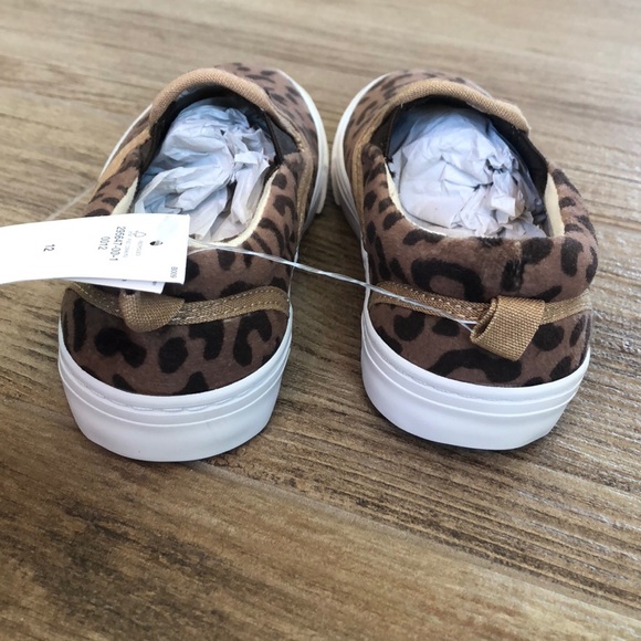 ‼️SOLD‼️ NWT Girls GAP kids Leopard Slip On Shoes - Picture 3 of 6